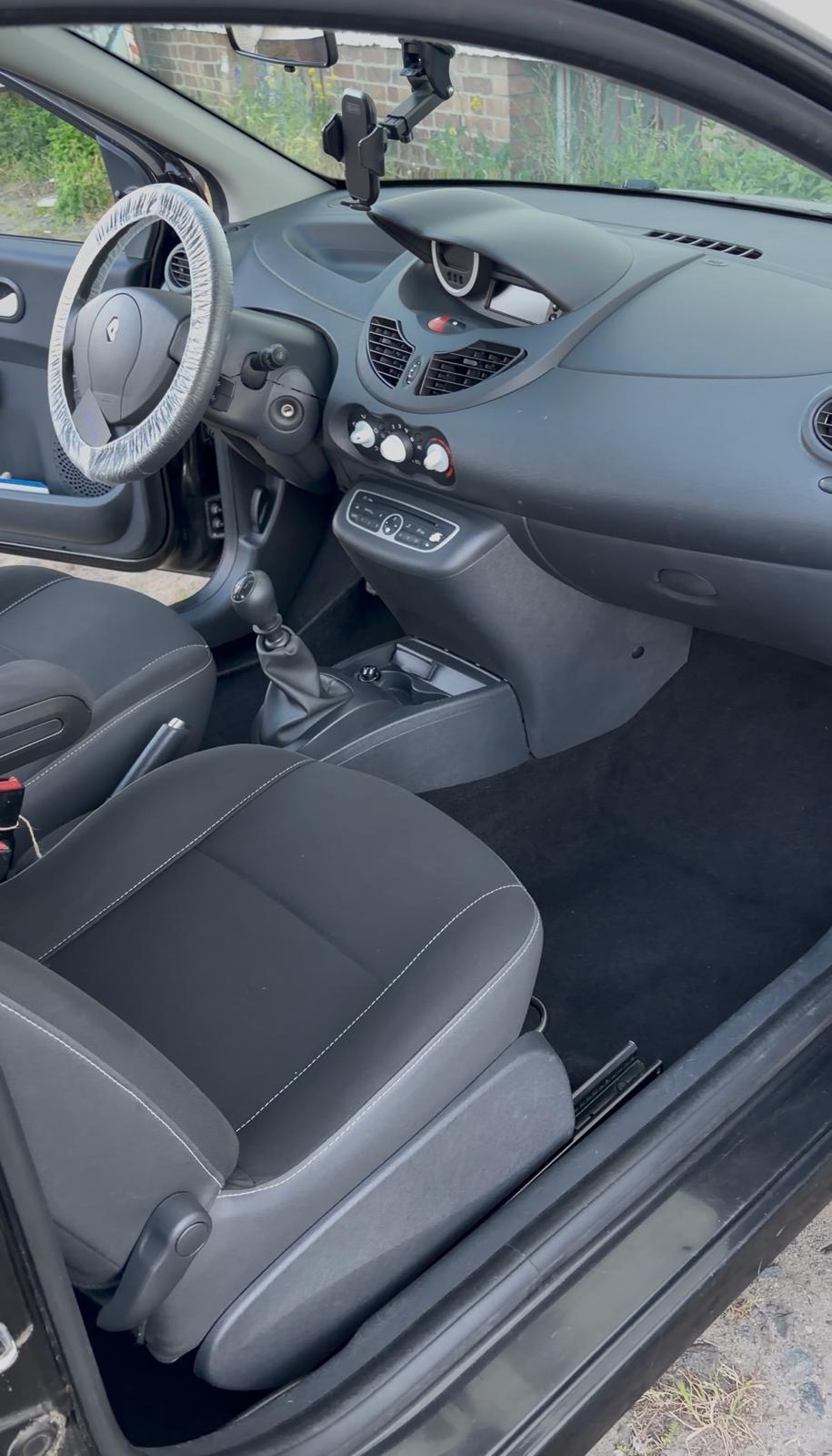 Renault Twingo – Innenraum – nachher
