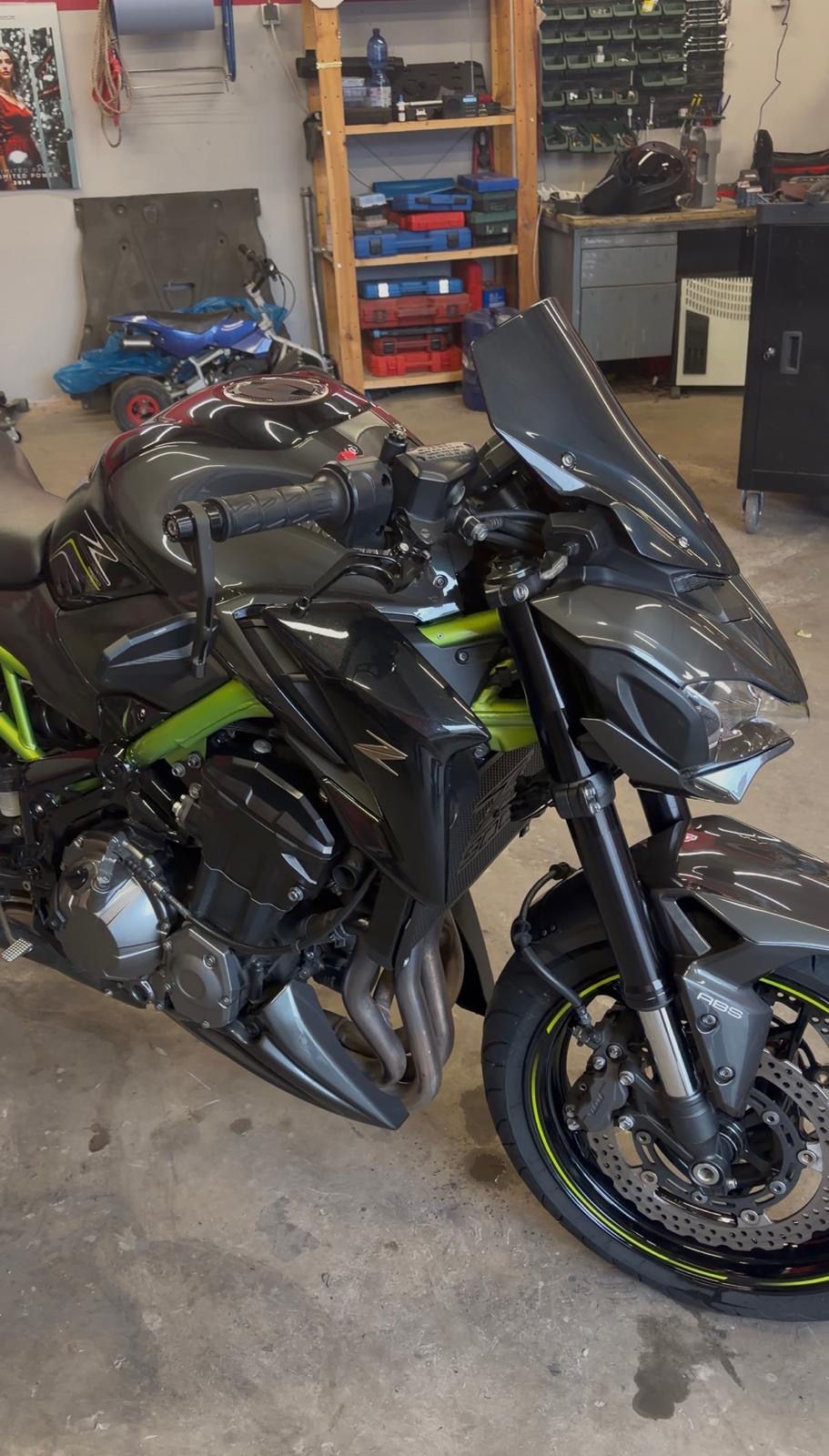 Kawasaki Z900 nach professioneller Aufbereitung